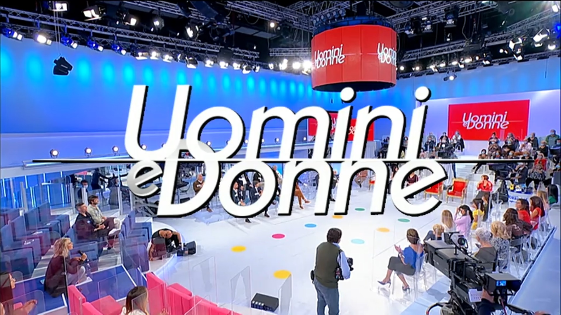 Uomini-e-donne-studio-5