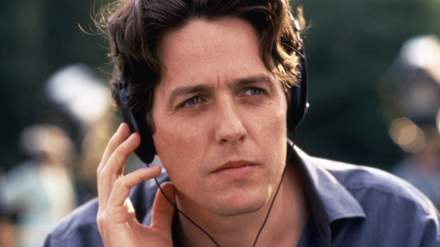 hugh-grant-non-rimpiange-commedie-romantiche-sui-set-non-ride-v3-769221